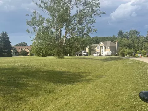 6618 Burning Tree Cir, Mchenry, IL 60050 photo 1