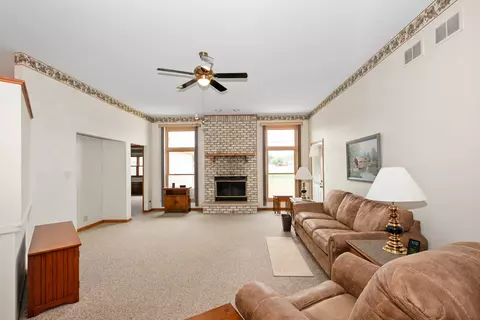 Living - 2235 177th St, Lansing, IL 60438 photo 1 of 3