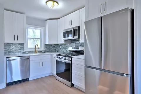 Kitchen - 2024 S 24th Ave, Broadview, IL 60155 photo 1 of 1