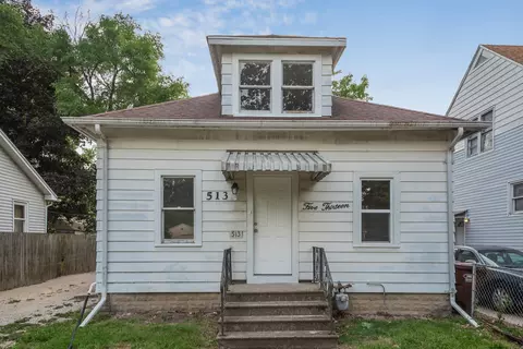 513 Pontiac St, Joliet, IL 60432