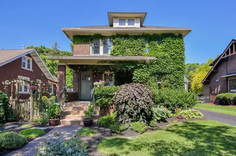 143 N Wright St, Naperville, IL 60540 photo 43