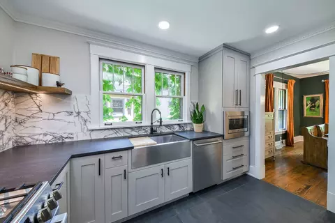 143 N Wright St, Naperville, IL 60540 photo 11