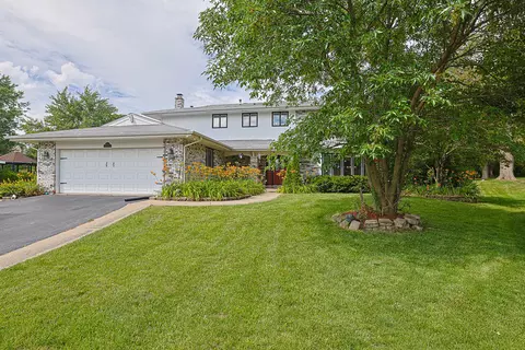 1532 Petersham Ln, Schaumburg, IL 60173