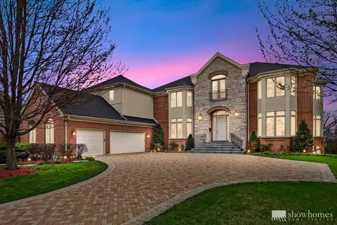 3507 Bradley Ct, Highland Park, IL 60035