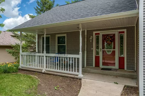 Exterior - 1430 Michael Dr, Pecatonica, IL 61063 photo 2 of 8