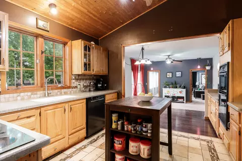 Kitchen - 1430 Michael Dr, Pecatonica, IL 61063 photo 1 of 3