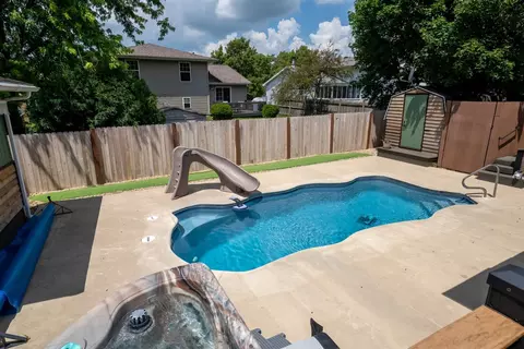 Exterior - 1603 Bensington Ct, Normal, IL 61761 photo 2 of 11