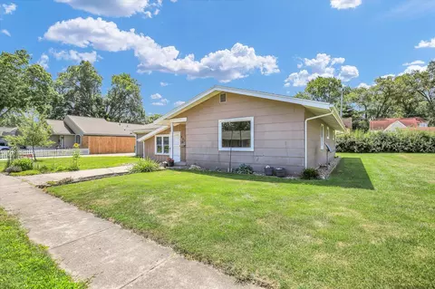 203 E Wilson, Tuscola, IL 61953 photo 5