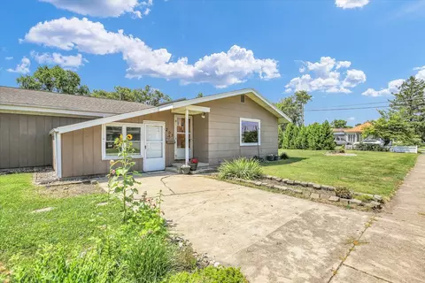 203 E Wilson, Tuscola, IL 61953 photo 2