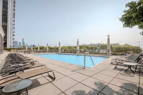 233 E 13th St #2001, Chicago, IL 60605 photo 34