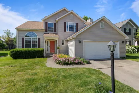 601 E Tomaras Ave, Savoy, IL 61874