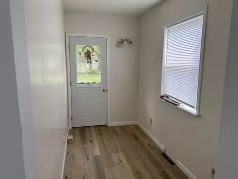 Entry Way - 309 W Owsley St, Chenoa, IL 61726 photo 1 of 4