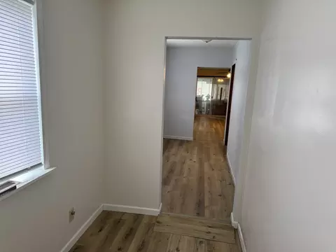 Entry Way - 309 W Owsley St, Chenoa, IL 61726 photo 2 of 4