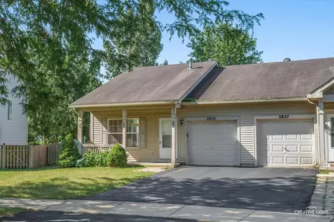 2825 Rebecca Ct W, Montgomery, IL 60538