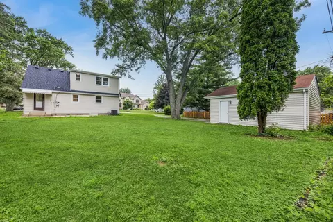 Exterior - n631 Knollwood Drive, Wheaton, IL 60187 photo 3 of 3