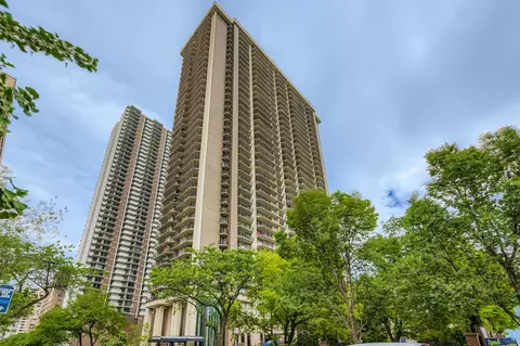 6007 N Sheridan Rd #36F, Chicago, IL 60660