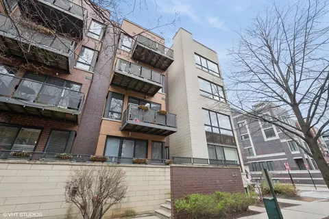 2259 W Wabansia Ave #309, Chicago, IL 60647