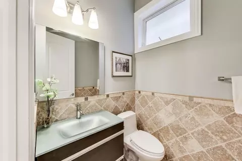 Bath - Undisclosed, Chicago, IL 60612 photo 1 of 4