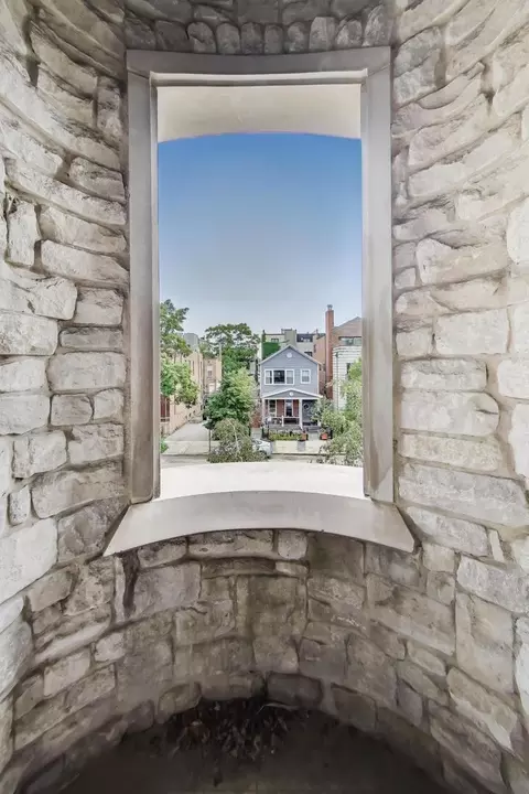 Exterior - Undisclosed, Chicago, IL 60612 photo 5 of 14