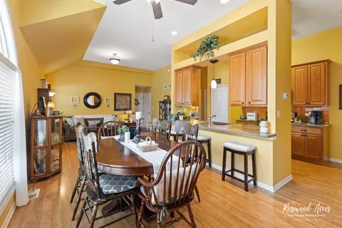 956 Lange Ave, Beecher, IL 60401 photo 4