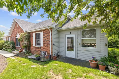 956 Lange Ave, Beecher, IL 60401 photo 2