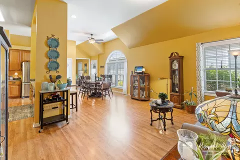 956 Lange Ave, Beecher, IL 60401 photo 13