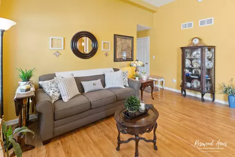 956 Lange Ave, Beecher, IL 60401 photo 11