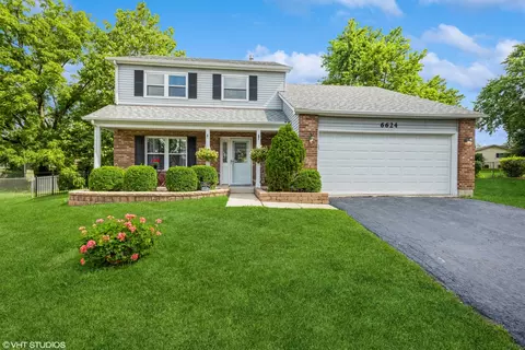 6624 Oak Tree Trl, Woodridge, IL 60517