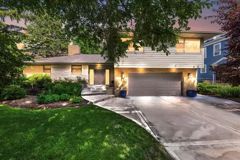 191 Michaux Rd, Riverside, IL 60546