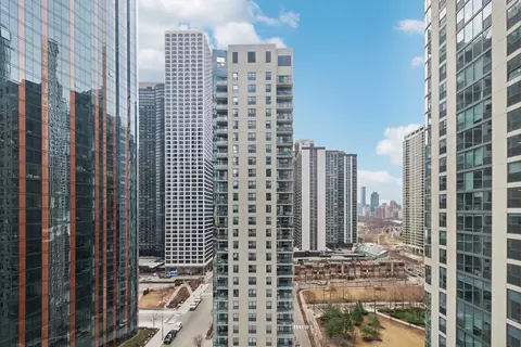 420 E Waterside Dr #1302, Chicago, IL 60601 photo 13