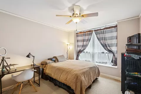 420 E Waterside Dr #1302, Chicago, IL 60601 photo 9