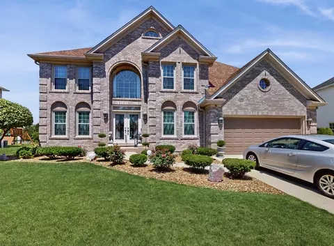 2300 Irvine Ln, Plainfield, IL 60586 photo 1