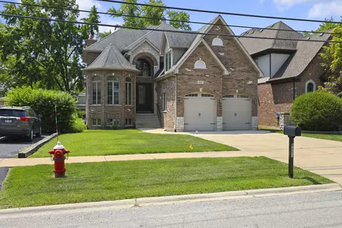 6451 W 81st St, Burbank, IL 60459