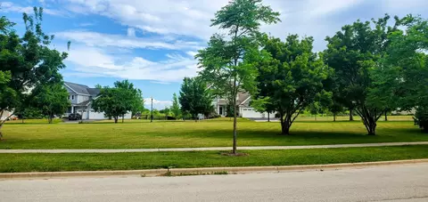 4378 John Milton Rd, Elgin, IL 60124 photo 2