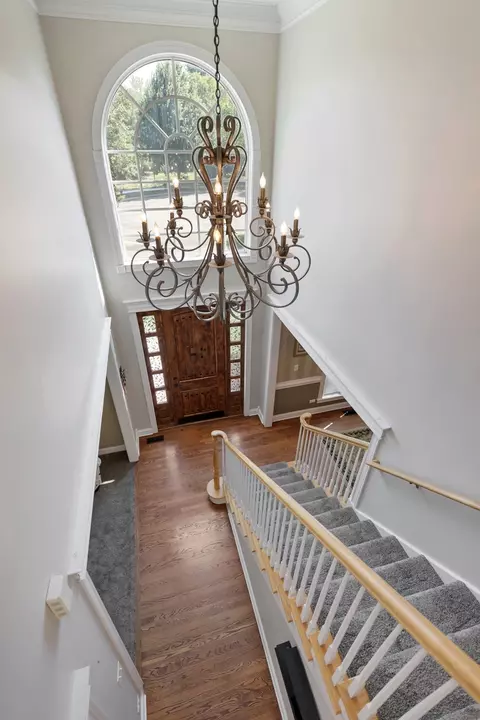 Entry Way - 262 Hawk Hollow Dr, Bartlett, IL 60103 photo 2 of 2