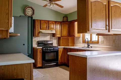 202 E 8th St, Gridley, IL 61744 photo 18