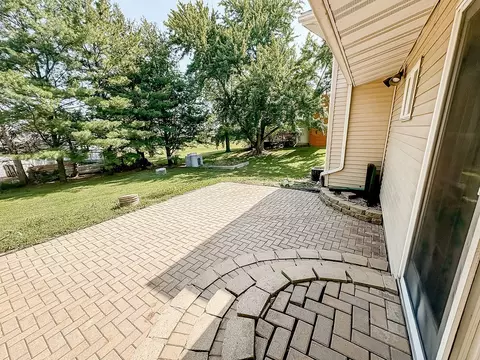 202 E 8th St, Gridley, IL 61744 photo 8