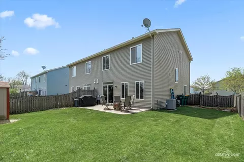 Exterior - 307 Gregory Ln, Plano, IL 60545 photo 2 of 3