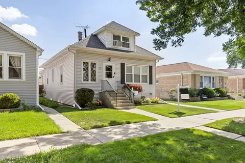 5811 N Manton Ave, Chicago, IL 60646