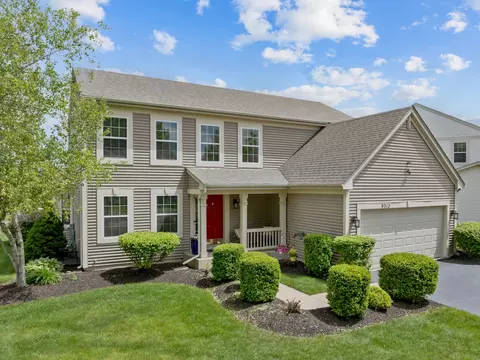 9312 Bristol Ln, Huntley, IL 60142