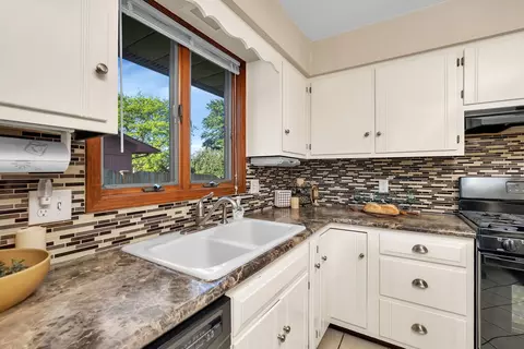 Kitchen - Undisclosed, Morris, IL 60450 photo 3 of 5