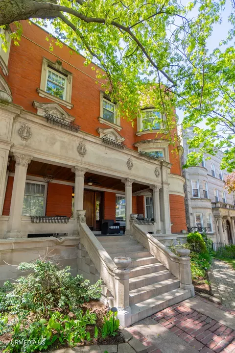 4536 N Sheridan Rd #104, Chicago, IL 60640