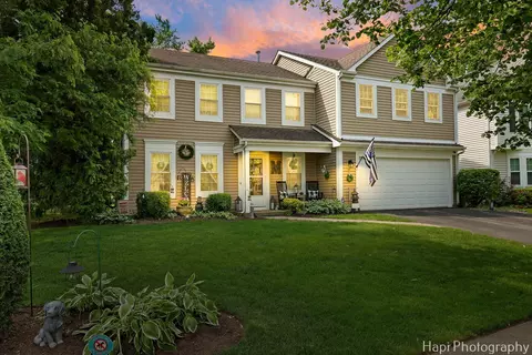 153 Knightsbridge Dr, Mundelein, IL 60060