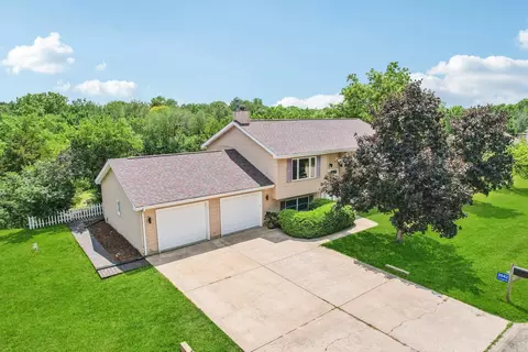 2642 N 3739th Rd, Sheridan, IL 60551
