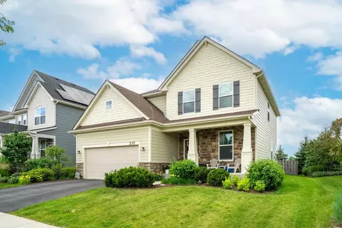 237 Kennedy Dr, Saint Charles, IL 60175