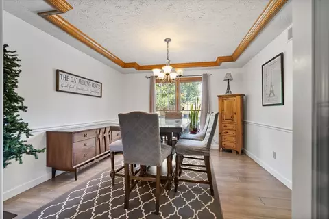 Dining - 2903 Keystone Rd, Bloomington, IL 61704 photo 1 of 2