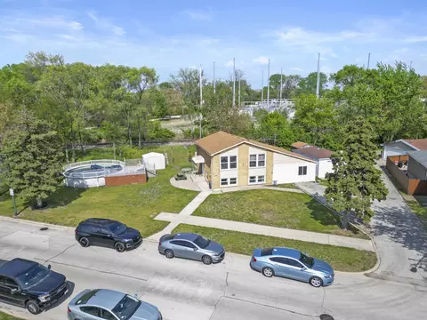 12713 S Escanaba Ave, Chicago, IL 60633