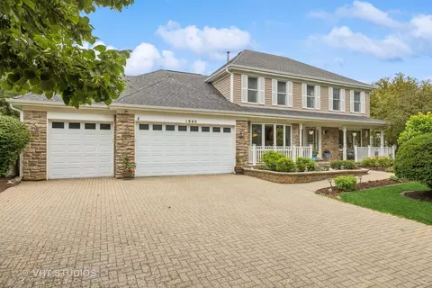1980 Peach Tree Ln, Algonquin, IL 60102