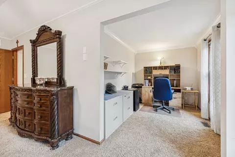 Entry Way - 1980 Peach Tree Ln, Algonquin, IL 60102 photo 1 of 1