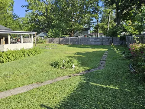 323 E North St, Plano, IL 60545 photo 2